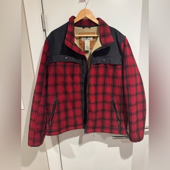 L.L. Bean Men’s XL Buffalo Plaid Red Black Sherpa Zip Up Jacket Size XL - Picture 1 of 7